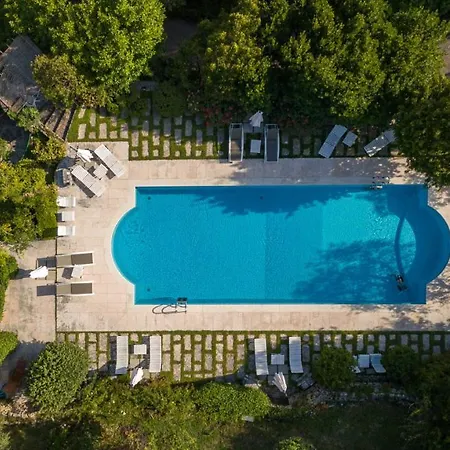 بيت للعطل Il Galero 12&2 *